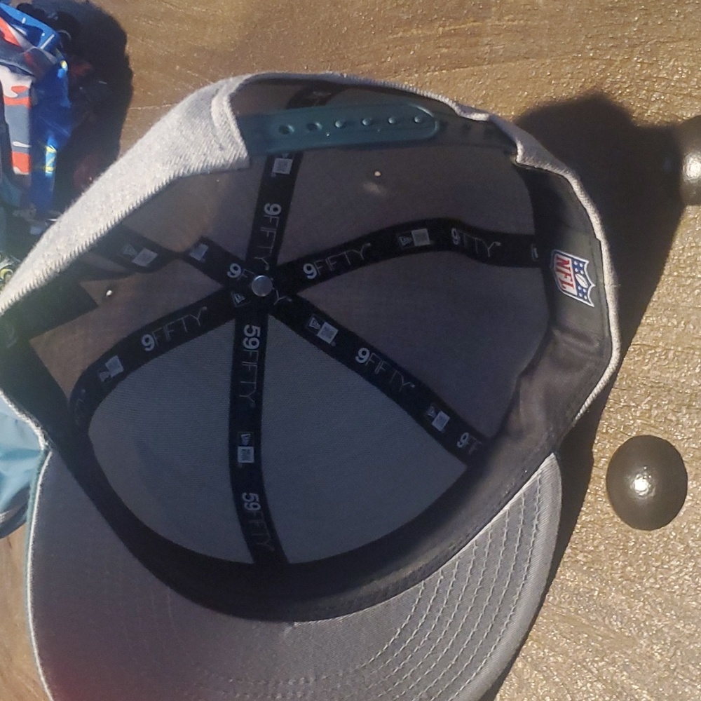 Philadelphia eagles hat - Picture 3 of 3